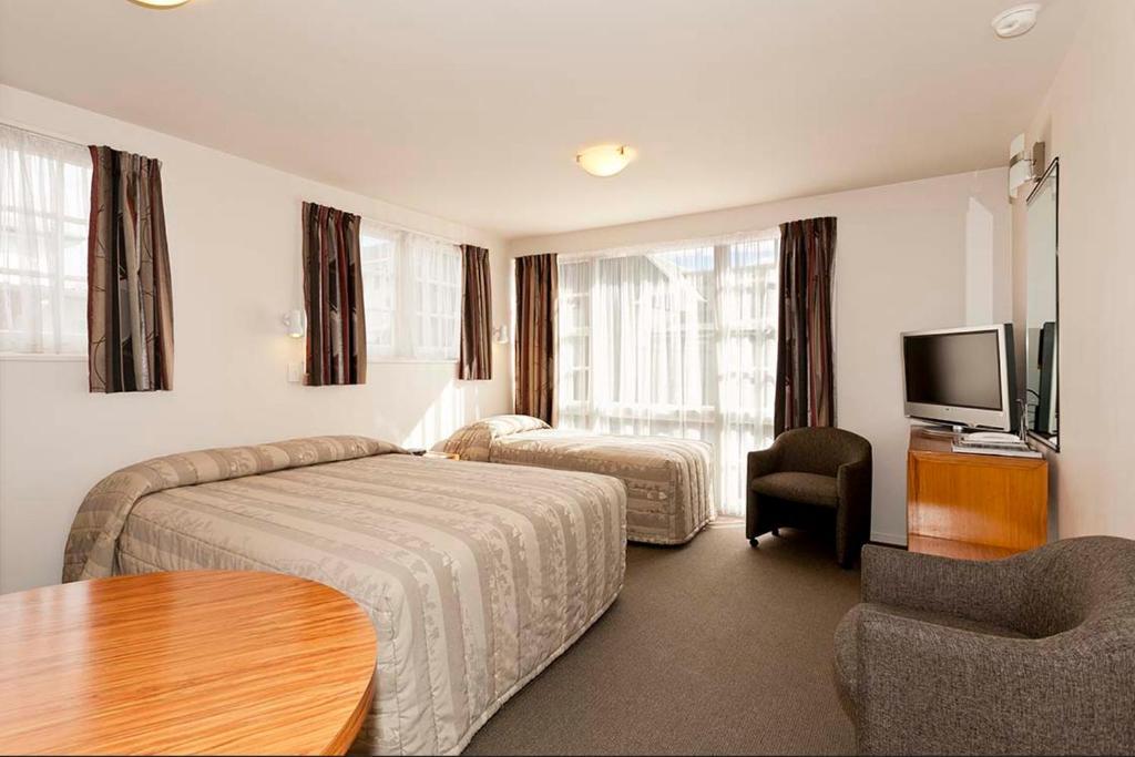 Colonial Inn Motel Крайстчърч Екстериор снимка